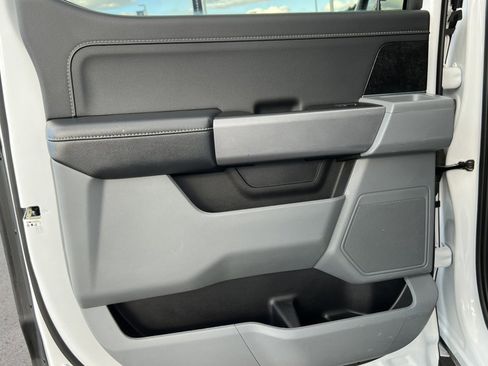 Certified 2022 Ford F150 XLT w/ Equipment Group 301A Mid image 38