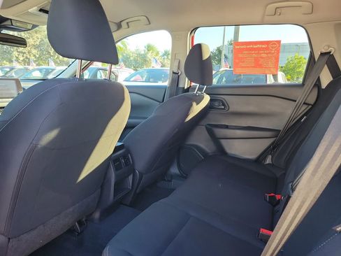 Certified 2025 Nissan Rogue S image 8