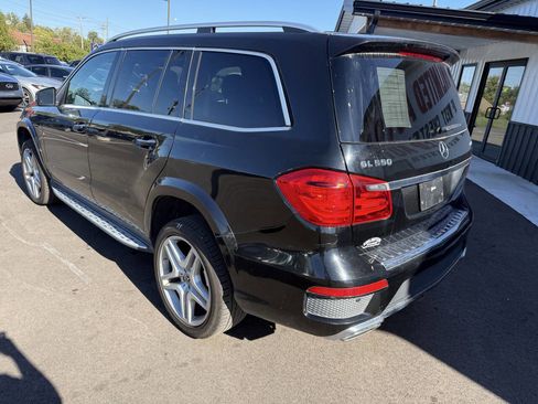 Used 2016 Mercedes-Benz GL 550 4MATIC image 11