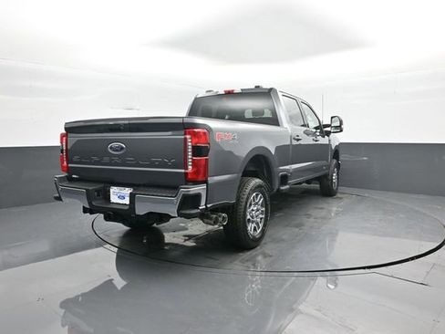 New 2026 Ford F250 Lariat w/ FX4 Off-Road Package image 7