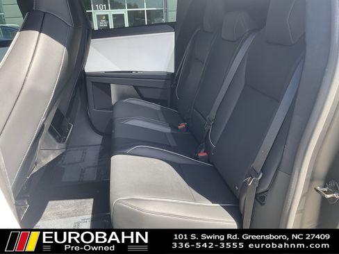 Used 2024 Tesla Cybertruck AWD Crew Cab image 10