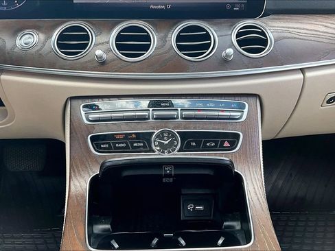 Used 2020 Mercedes-Benz E 350 Sedan image 41