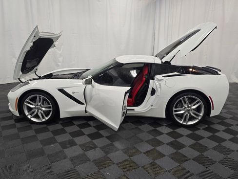 Used 2019 Chevrolet Corvette Stingray Coupe w/ 1LT image 12