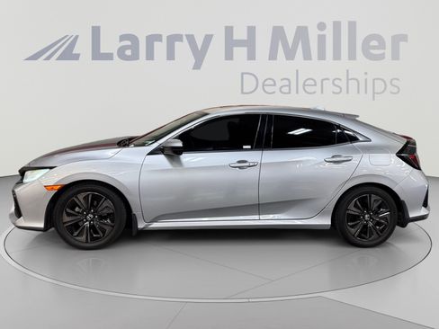 Used 2019 Honda Civic EX image 2