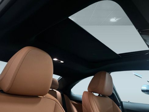 Used 2025 BMW 230i Coupe w/ M Sport Package image 13