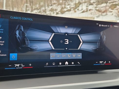 Used 2025 BMW M2 image 17