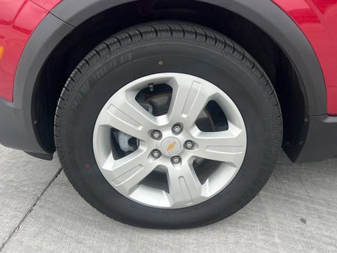 Used 2014 Chevrolet Captiva Sport LS image 17