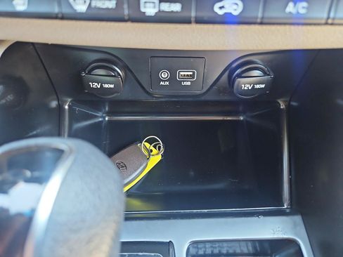 Used 2019 Hyundai Tucson Value AWD/4WD image 32