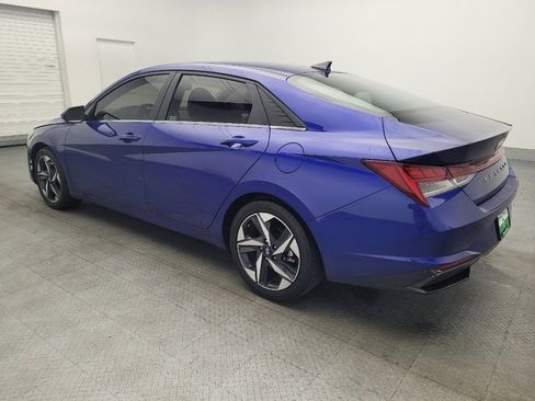 Used 2023 Hyundai Elantra Limited image 5