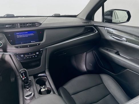 Used 2021 Cadillac XT5 Premium Luxury w/ LPO, Floor Liner Package FWD image 23