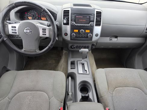 Used 2017 Nissan Frontier SV w/ SV Value Truck Package image 10