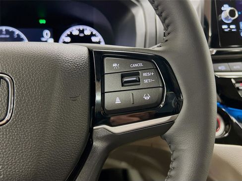 New 2026 Honda Odyssey Touring image 36