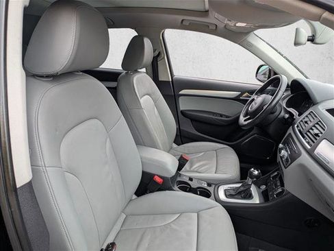 Used 2016 Audi Q3 2.0T Prestige image 17