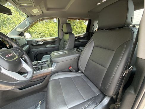 Used 2022 GMC Sierra 1500 SLT w/ SLT Convenience Package AWD/4WD image 15