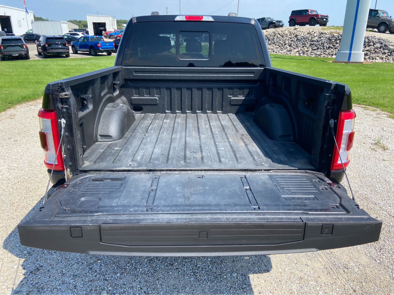 Used 2023 Ford F150 Lariat w/ Equipment Group 502A High AWD/4WD image 11