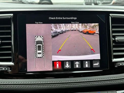 New 2026 Chrysler Pacifica Limited image 10