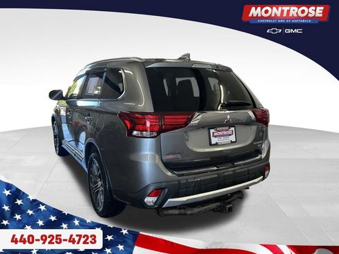 Used 2017 Mitsubishi Outlander GT AWD/4WD image 3