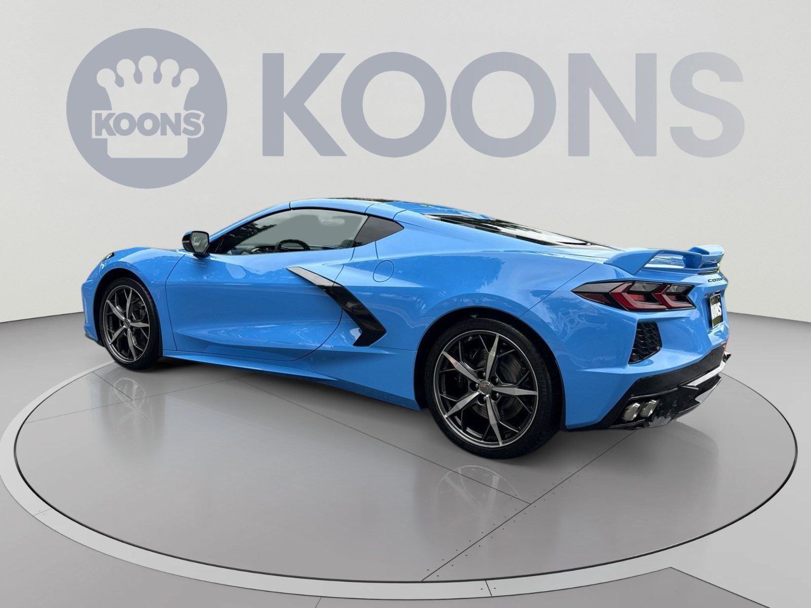 Used 2022 Chevrolet Corvette Stingray Premium Cpe w/ Z51 Performance Package RWD image 4