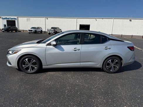 Used 2023 Nissan Sentra SV image 2