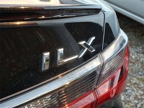 Used 2022 Acura ILX image 9