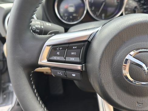 Used 2026 MAZDA MX-5 Miata RF Grand Touring RWD image 29