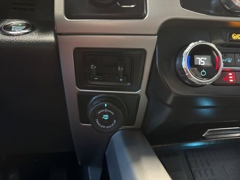 Used 2022 Ford F250 Lariat w/ Tremor Off-Road Package image 31