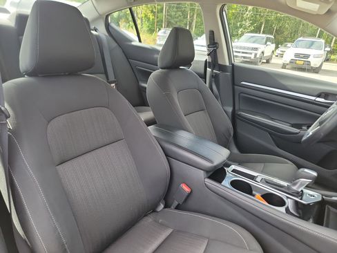 Used 2023 Nissan Altima 2.5 SV image 19