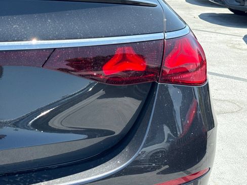 Used 2025 Mercedes-Benz E 350 Sedan image 11