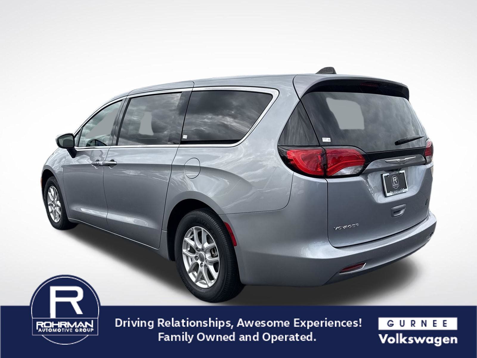 Used 2021 Chrysler Voyager LX FWD image 6