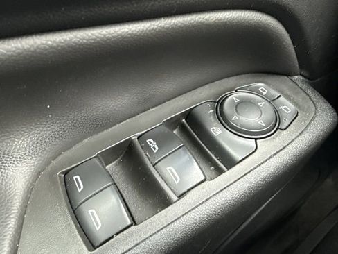 Used 2024 Chevrolet Equinox LT image 24