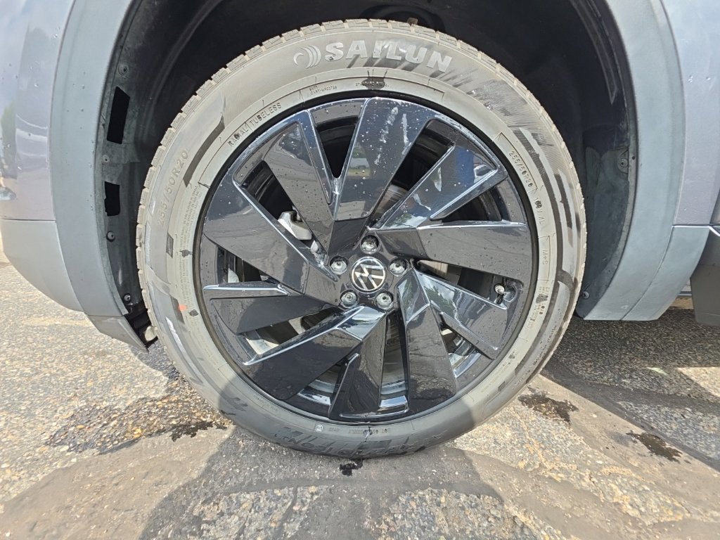 Certified 2024 Volkswagen Atlas Cross Sport SE AWD/4WD image 23