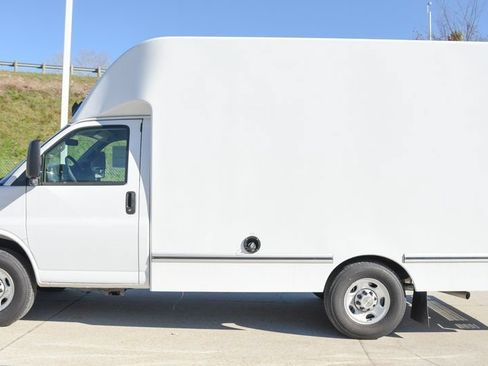 New 2025 Chevrolet Express 3500 w/ Power Convenience Package RWD image 11