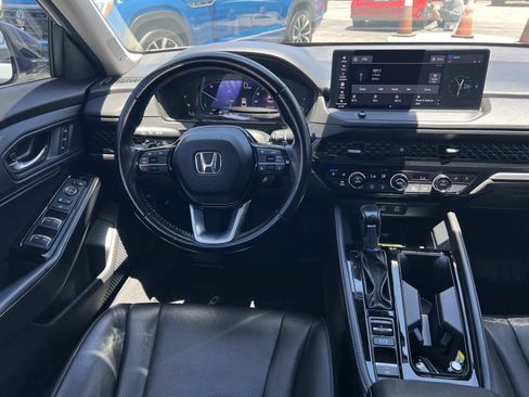Certified 2023 Honda Accord Touring image 7