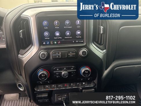 Used 2019 Chevrolet Silverado 1500 LT w/ All-Star Edition image 9