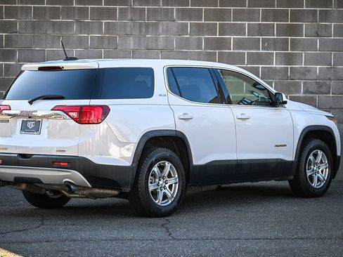Used 2019 GMC Acadia SLE image 3