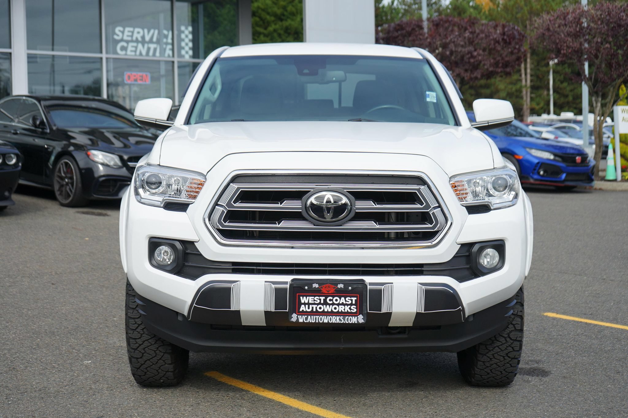 Used 2021 Toyota Tacoma SR5 AWD/4WD image 8