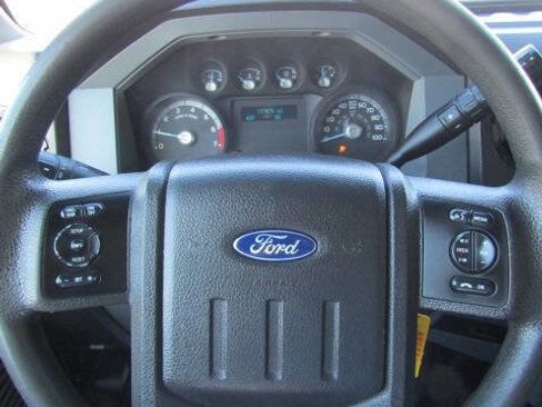 Used 2015 Ford F250 XL w/ Power Equipment Group image 11