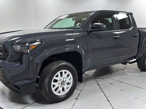 Certified 2024 Toyota Tacoma SR image 1