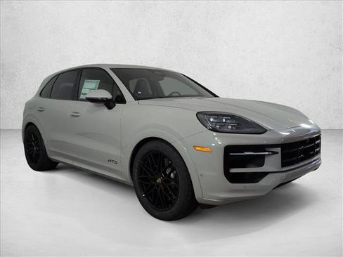 New 2026 Porsche Cayenne GTS image 6