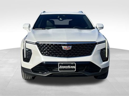 Certified 2024 Cadillac XT4 Premium Luxury image 5