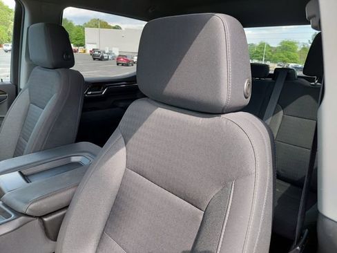 Used 2023 Chevrolet Silverado 1500 LT image 18