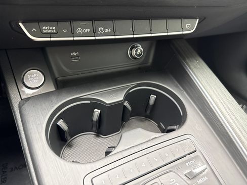 Used 2019 Audi A4 2.0T Premium w/ Convenience Package FWD image 28