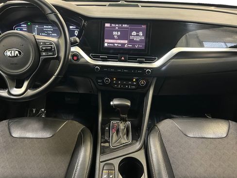 Used 2021 Kia Niro EX image 12