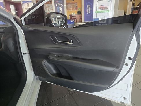 Used 2023 Toyota Prius Prime FWD image 13