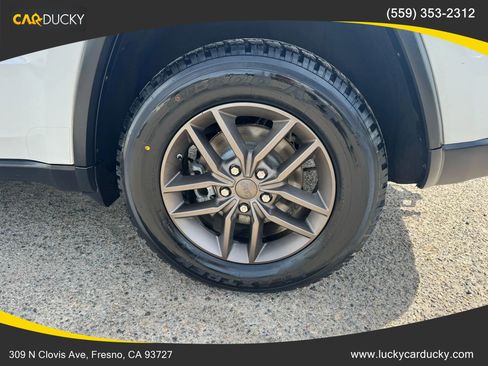 Used 2016 Jeep Grand Cherokee Laredo 75th Anniversary image 26