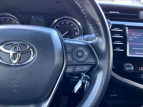 Used 2019 Toyota Camry SE FWD image 23
