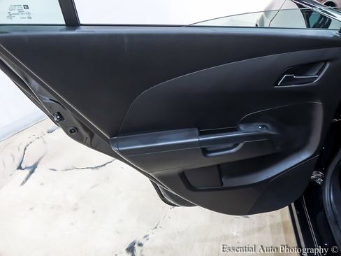 Used 2013 Chevrolet Sonic LT image 26