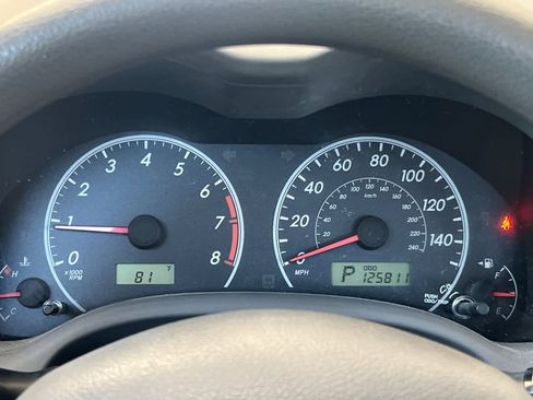 Used 2010 Toyota Corolla LE FWD image 25