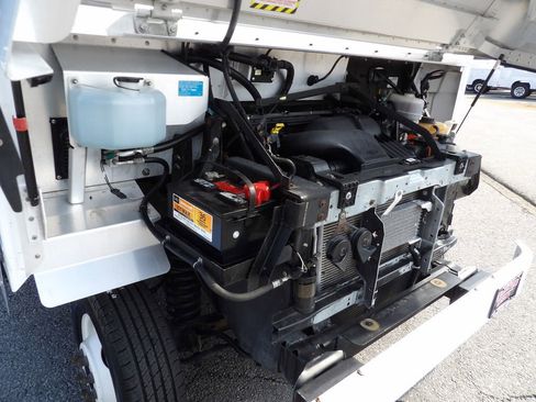 Used 2014 Ford E-350 and Econoline 350 Super Duty w/ A/C Prep Package image 25