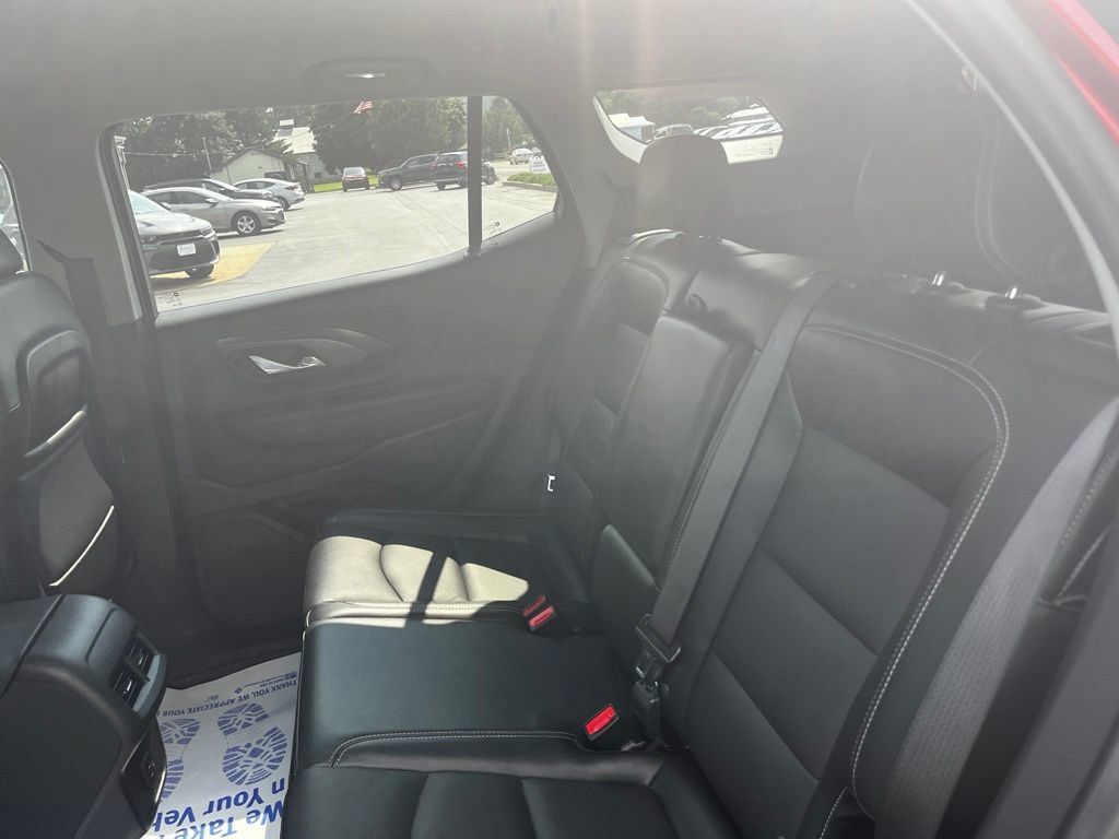 Used 2023 GMC Terrain SLT AWD/4WD image 25